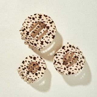 Blonde Tortoise | Medium | Flat Circle Hair Clip